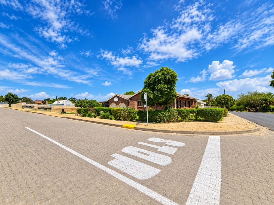 3 Bedroom Property for Sale in Hopefield Western Cape